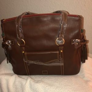 Dooney & Bourke Smith Bag